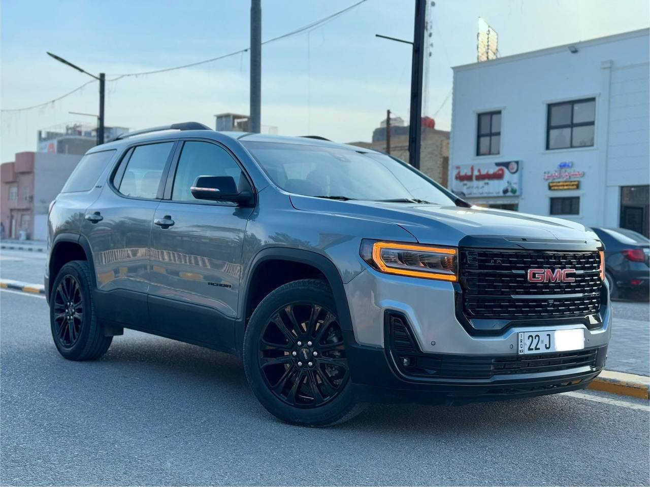 جمسي اكاديا SLT 2023 فول الفول نفس مواصفات الدنلي
7 راكب ، المحرك 6 سلندر 3600 
دخول جديد السيارة نظيفة ما ناقصه شي وبعده جديده بشرط ماشية16 الف بعده بريحه الوكاله رقم اربيل الدولي 
تحويل او وكاله 

الضرر : بنيد وجاملغ امامي تبديل 
وربع جنطه صبغ  مع بارد 
السيارة (ختامية المواصفات فول 1/1) 
1-الرادارات ( امامي - خلفي -جانبي ) السيارة كلها رادارات ✅
2-الكامرات (امامية - خلفية - جانبيات - 360 درجه) خمس كامرات بيها 📷 ✅️
3-دوسات بلاديه  / مري قلابه ويا البك / مقاعد خلفيه VIP / كشنات كهربائيه مع ذاكرة خزن  / مقاعد ( تدفئه + تبريد ) 
/ وضعيات قيادة / تحديد مسار ✅️
4- داتا شو / شاشه دجتل ✅
5-تدفئه ستيرن / / تبريد خلفي مركزي ✅
6-مراقبة النقطة العمياء /  مري شفط كهربائي ( فقط بالفول يجي) ✅️
7-شاشه ابل كار بلي / جنطه كهرباء / ستيرن تحكم كهربائي بالكامل ✅️

للبيع فقط مكان السيارة النجف الاشرف 
☎️ رقم الاتصال  :‭0786 966 9992‬
 متوفر وات ساب 
مامتواجد ع الفيس 
فقط للشراي يتصل 
ملاحظة (السيارة قافله مواصفات اعلى شي  بشرط  نقص فقط فتحه سقف
