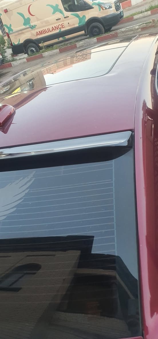 🚗  بسبب المواعيد الكاذبة 
بسبب المواعيد الكاذبة 
♧♧  بيع 
السلام عليكم  
للبيع : كلايسر C300 (أوباما)  فتحة كاملة قطعتين 
وارد  امريكي  بحالة ممتازة والاستعمال شخصي.
📅 الموديل: 2019  
🏷 مرمزة: 2020   
📄 التسجيل: بعدها ما مرقم تترقم اي محافظة تريدها 
🎨 اللون: كرزي  
✨ المواصفات:
- السيارة تو ويل بلادي  
- دواخل جلد نظيفة جدًا  
- كراسي أمامية كهرباء  
- كراسي ميموري (حفظ وضعيات)  
- تدفئة وتبريد للكراسي الأمامية  
- تدفئة وتبريد للكراسي الخلفية  
- ستيرن كهربائي مع تحكمات + تدفئة وتبريد 
- مرايا قلابات  
- لايتات زينون عالي وناصي شادلها عدسات زنون ب 400 دولار 
_ بيها عدسات عين الشيطان لون احمر 
- كامرة تسجيل إيزدوم أمامي وخلفي 360 درجة 
✅ السيارة حادثها مثل ما موضح بالصورة 
✅ صور أمريكا موجودة بالمنشور  
✅ استعمال شخصي، ما مشتغلة خط نهائي  
✅ أنا مستوردها  بدون ايرباك 
بصمة تشغيل وبصمة ابواب وجنطة 
تبريد قطعتين 
ويل قياس 20 بلادي 
تايرات بالباكيت 
باتري جديد بالباكيت 
دوشمة كاملة وشغل درجة أولى 
عليها ادامة كاملة من كلشي 
محرك 6 سلندر 3600 
بيها لدات بالدعامية الامامية والخلفية لد نشرة 
التايرات تو سايزز 
الأمامي 245/45/20
الخلفي 275/40/20
الداخل اسوود جلد والسقف بيجي 
ثلاجة امامية وتبريدها ثلج 
شاشة كار بلي بلادي 
نقصها حداديتها الامامية اشوية مستحقة 

💰 السعر: 160 قابل للتفاوض  
📍 المكان: بغداد / الدورة   
📞 رقم الهاتف: ***********
