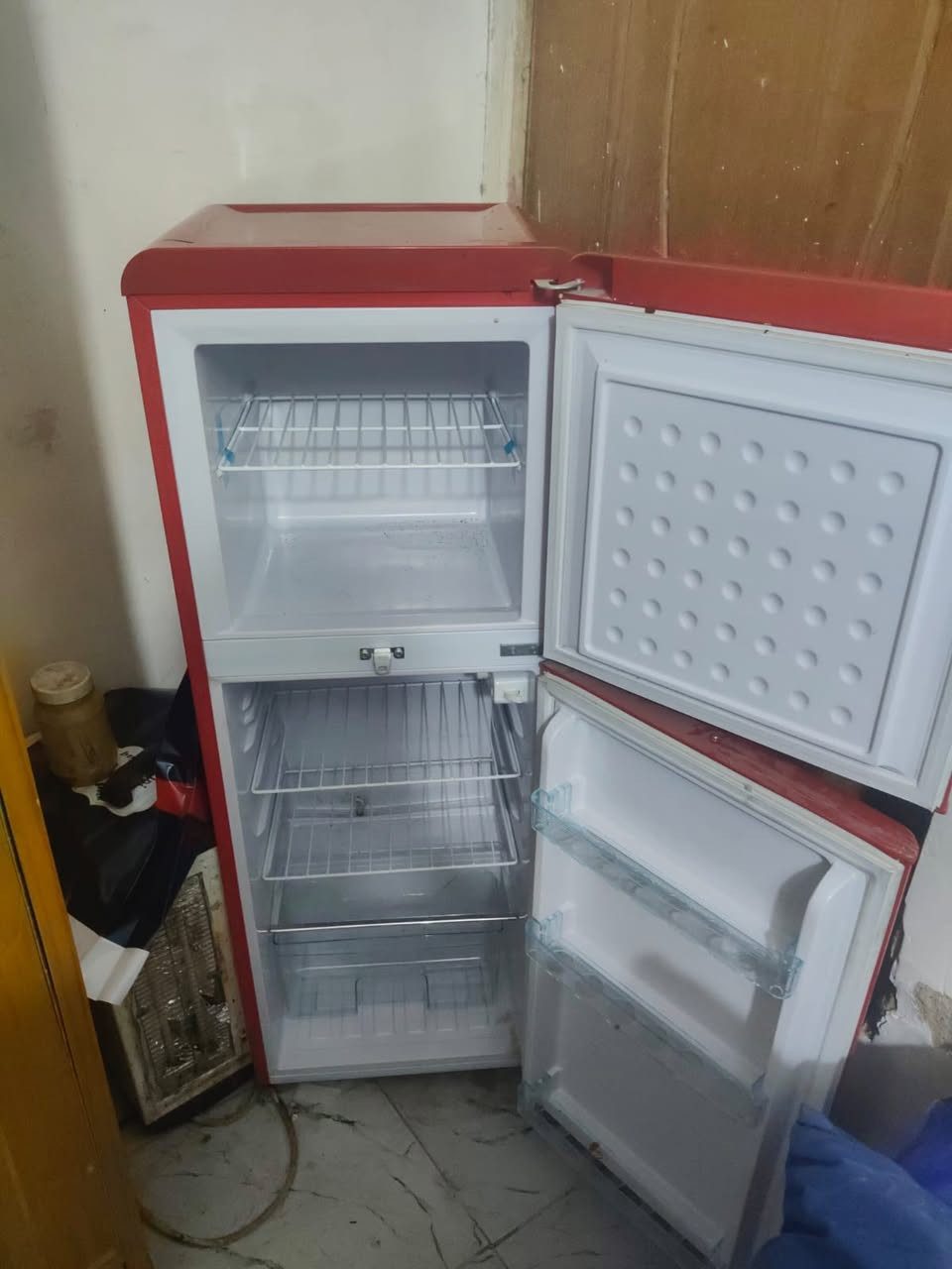 ثلاجه للبيع موقع زعفرانيه السعر150جديده ممستعمله فقط سبوع سبب لبيع عدنه ثلاجه وممحتاجيها مكان ماعدنه فحص تشغلوها كدام عينكم


**إذا كنت صاحب هذا الإعلان وتريد حذفه لأي سبب، رجاءا أرسل رسالة إلى الدعم الفني**