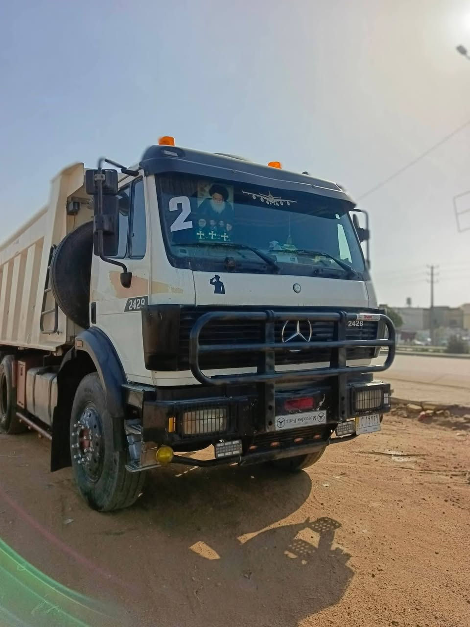 السلام عليكم سياره البي للبيع مكينه 35تيربو مديل  89مجموعه جي اف كير 180فافون ***********اي استفسار عله هاذه رقم
