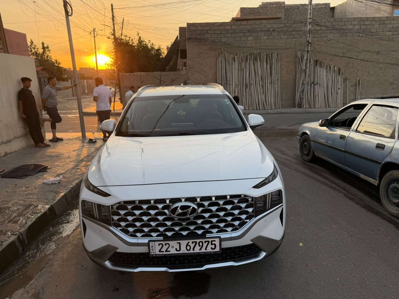 سنادافي 2021
بدون ضرر 
ماشيه 66 الف كلير متر 
مكينه 4
كامره خلفيه 
شاشه 
بصمه 
كير محرك شرط 
سياره رقم اربيل 
السيارة باسمي 
السعر 230$ وبيها مجال 
مكانة موصل
***********
***********
