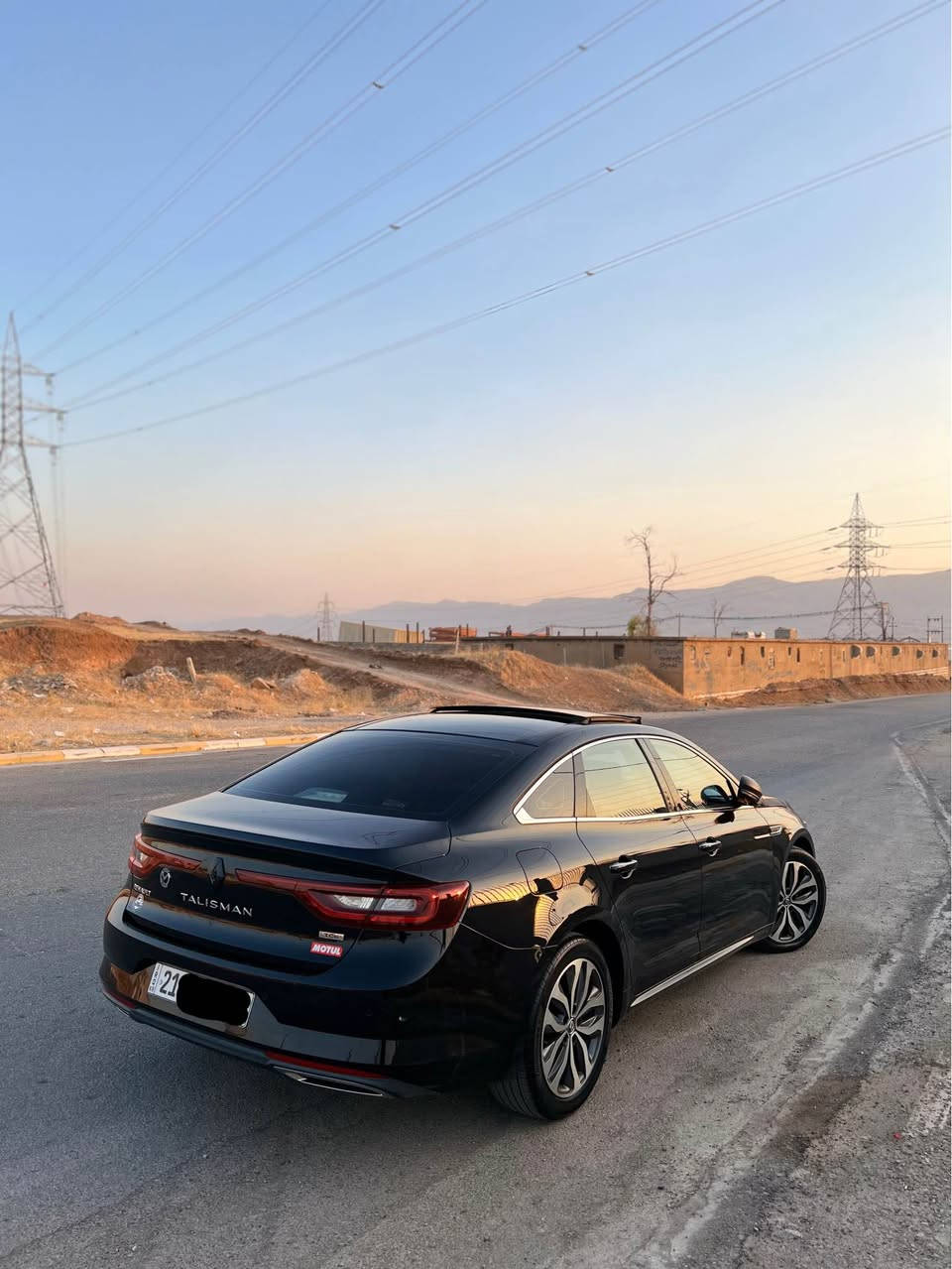 ڕینۆ تالیسمان 2018 فول فول مواسەفات
سفری شەریکەی ئێرەیە و نمونەیە لە جوانی بێ بۆیاخ بێ سارد هیچی پێوە نیە 
‎دوو بەسمەی بیلادی لەگەڵە،
بەسمە ‎ پانۆراما   ‎ناو رەش و قەیسی داتاشۆ 
ماوس بۆ شاشەبریەک بەسمە
کوشن جلد  ‎کوشن سارد و گەرم
کوشن غەزن  ‎پرۆفایل زیاد کردن  ‎کوشن کارەبای 
کوشن مەساج,  ‎ شاشە گەورە ,  ‎گێچ ئەلیکترۆنیی، 
سەلاجە  ‎کامێرا, مۆدی ڕێگا ,‎5 مۆدی سوکان
و‎5 ڕەنگی کامل لید سەماعەکانی بۆسن 
٣٦٠ پلە ڕادار ئاوێنە ڕادار خەتی جادە 
خوێندنەوەی هێماکانی هاتو چۆ
ئاوێنە کارەبایی (شەفت) ئۆتۆپاڕکە
پەردەی بیلاد
ئۆتۆ ستارت و ستۆپ (لەکاتی ترافیک خۆی ئەکوژێتەوە)
لایت لید 
(سندوق شەق)و بە سێ جۆری تریش ئەبێتەوە
تەحدید سورعە  لیمیتی سورعە سوکان کامل کارپلەی 
فڵچەی جام ئۆتۆ 
فول ئۆتۆ لە ڕێگا و شەوان خۆی فول 
ئەکوژێنێتەوە و هەڵی ئەکا بە پێی پێویست
سیستەمی کلیلی زیرەک کە ئۆتۆ لۆکە واتا سێ مەتر 
دورکەوتیتەوە خۆی سەیارەکە قوفڵ ئەبێ وە بە پێچەوانەشەوە
مەکینە مەرغوب ١.٦ تۆربۆ  لۆک گێر مەکینە هەموو گیانی بە شەرت بێ نوقسانی ڕەقەم باریک سەنەوی تا ٢٠٣١ تازەیە بە ناوی خۆمەوەیە کامل سێرڤس لە مۆتل کراوە
نرخی ١٣٤ گەلاو مەجال
*********** السليمانية, العراق
