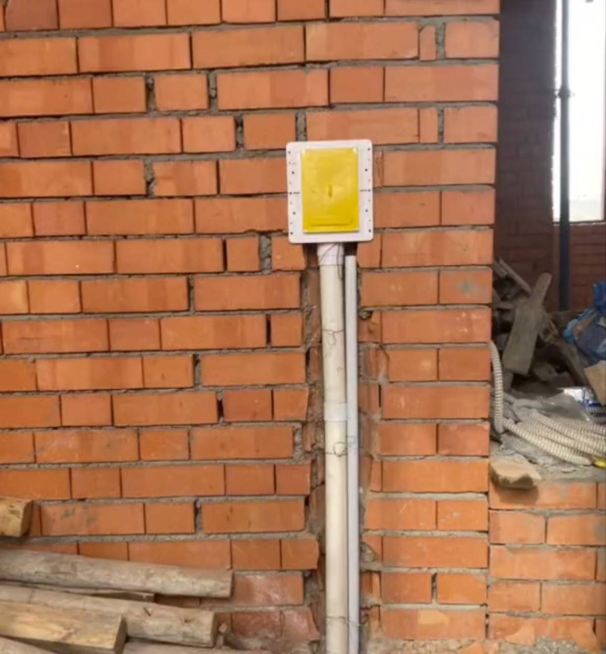 تم العمل بمكنسة كهربائية دفن
بنظام خطين  ان شاء الله ينال إعجابكم
***********
