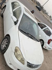 بيوايدي ٢٠١٣السيارات جاهزة مكينة كير نضيفات.  صدرجديدالسعر 35قفل العنو...