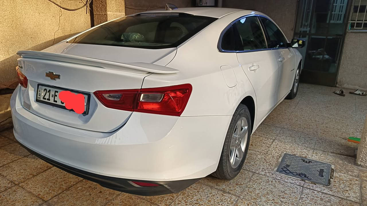 سلام عليكم  ماليبو 2019 كلين فقط دعامية حادثها بدون صبغ وبدون تبديل بدون ايرباك بيها pdr بل جاملغ امامي حك شبر ماشية 70 الف مكان سيارة بغداد السعر 130 وبيها مجال بسيط رقم الهاتف  ‏‪***********‬‏
