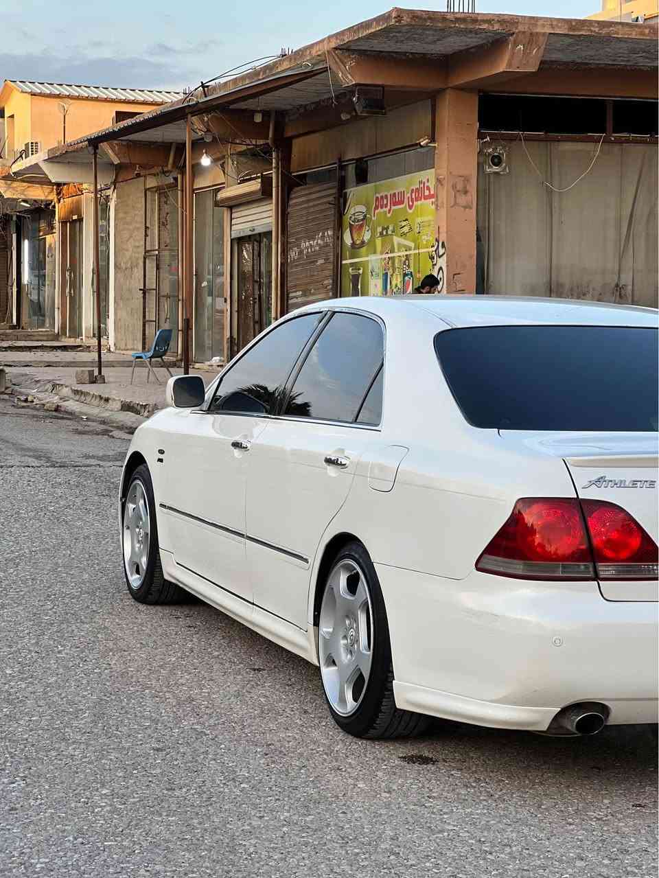 سەرەتا بەناوی خوای گەورەو میهرەبان🤍
تویتا کڕاون شاهینە بۆفرۆشتن
مۆدیل ٢٠٠٥ 
بڕاوە
سەیارەکە ١٨٢گیڕومەکینە گەورە  به شه رت
 کامل جایز کراوە
ناوڕەش فورميكاسور  
٣دوگمەی قەپات مواسەفات 
   ئاوینە کارەبا
سەیارەکە بی چاڵ بی شوختە 
سەقفی شوشەی 
تەبرید ساردو گەرمی بەسراوە بەشەرت 
تەقەورەقەی نیە بەشەرت
پشتو پیشی کەپسە دەعمو لیدراو بەشەرت 
کەڤەر گۆڕاو بەشەرت
سەقفی بۆیاخ نیە بەشەرت ره نگ گوراي نييه به شه رت 
هەموو گیانی بەشەرت ***********/*********** كويسينجاك, أربيل
