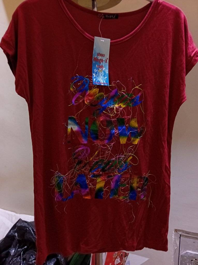 ملابس نسائية للبيع
