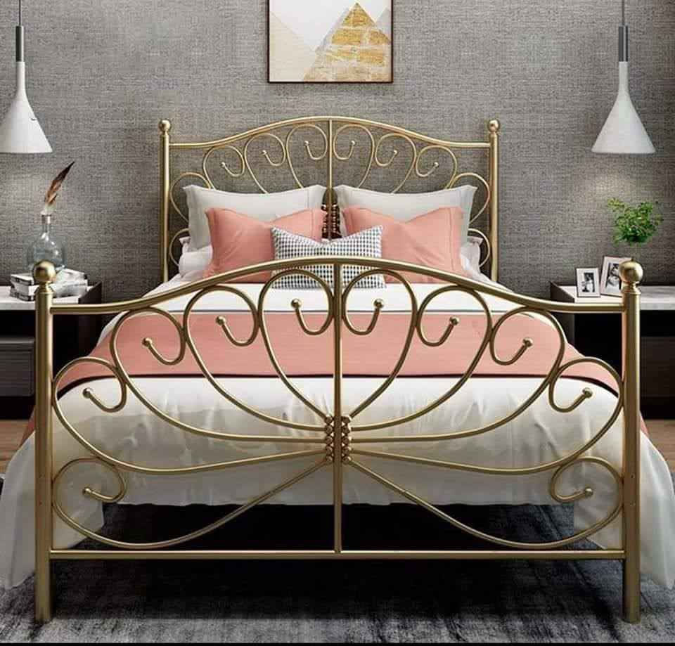 سرير نفر حديد
نفر ب
نفر ونص 
نفرين بغداد, العراق


**إذا كنت صاحب هذا الإعلان وتريد حذفه لأي سبب، رجاءا أرسل رسالة إلى الدعم الفني**