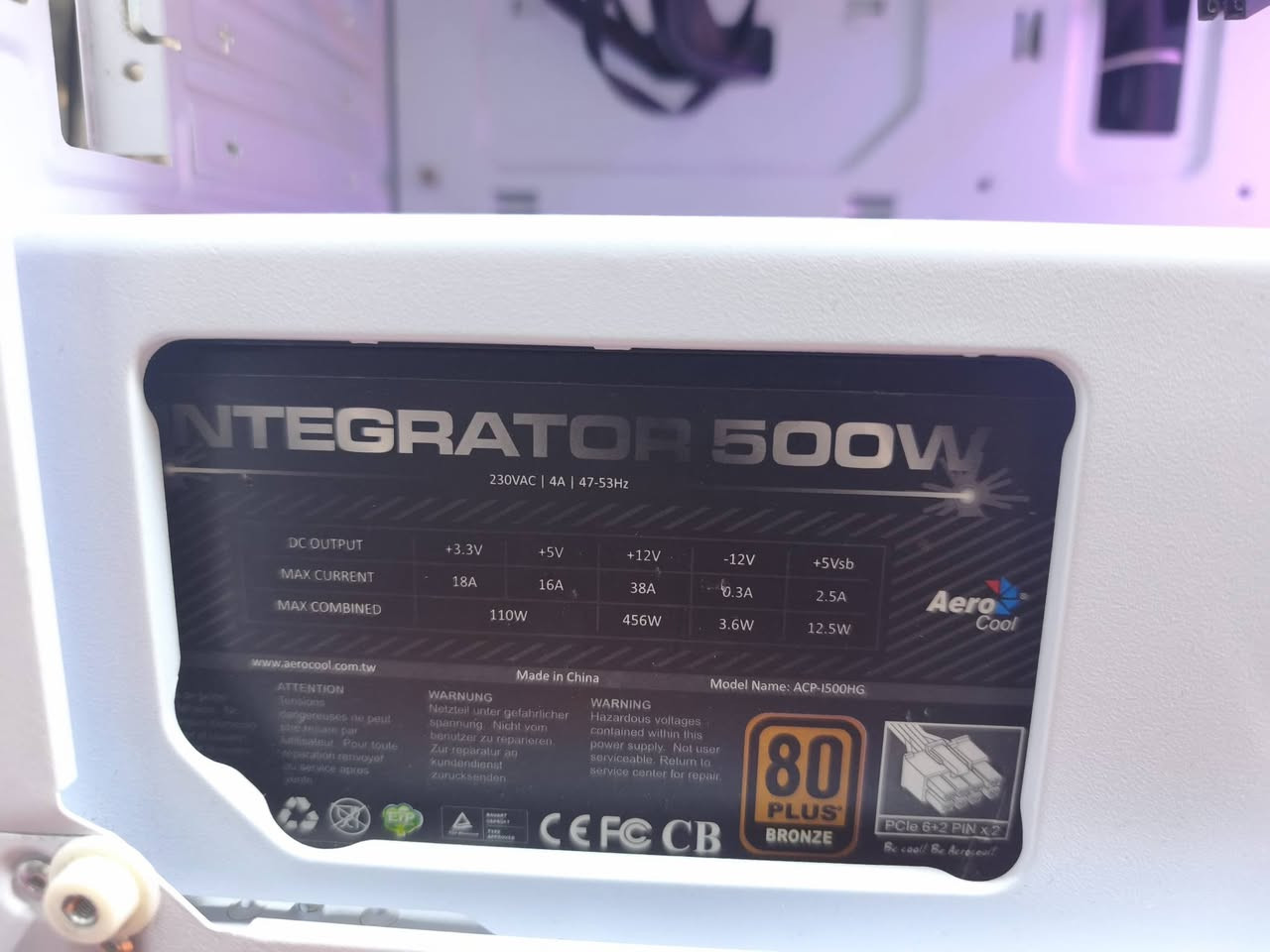 تجميعة مع ملحقات للبيع او مراوس لابتوب كيمنك
تجميعة كاملة مع ملحقات للبيع 

Mother:  X99 PR9
CPU:  e5 2667 v4 معالج نادر وقوي
CFan: Lovingcool LC-R6000 RGB
GPU: GTX 1660 msi حرارة 62 تحت الضغط
Ram: 2×8 2400 Hyper Fury
Disk: SSD 512 
Pw:   AeroCool PLUS Bronze 80 ( 500w) 
Case:  White 4 fan rgb نظيف جدا

شاشة Asus 120Hz استخدام يوم واحد

كيبورد ميكانيك 60٪ ارجيبي عربي انكليزي
ماوس ارجيبي
سماعات راس ممتازة
باد ماوس طول متر نظيف جدا

القطع جديدة الكراتين موجودة فقط الكارت مستخدم

سبب البيع هواي اتنقل اريد مراوس بلابتوب گيمنك او بيع ( 650 وبيها مجال بسيط) 
مكاني بصرة خور الزبير
واتساب ***********

