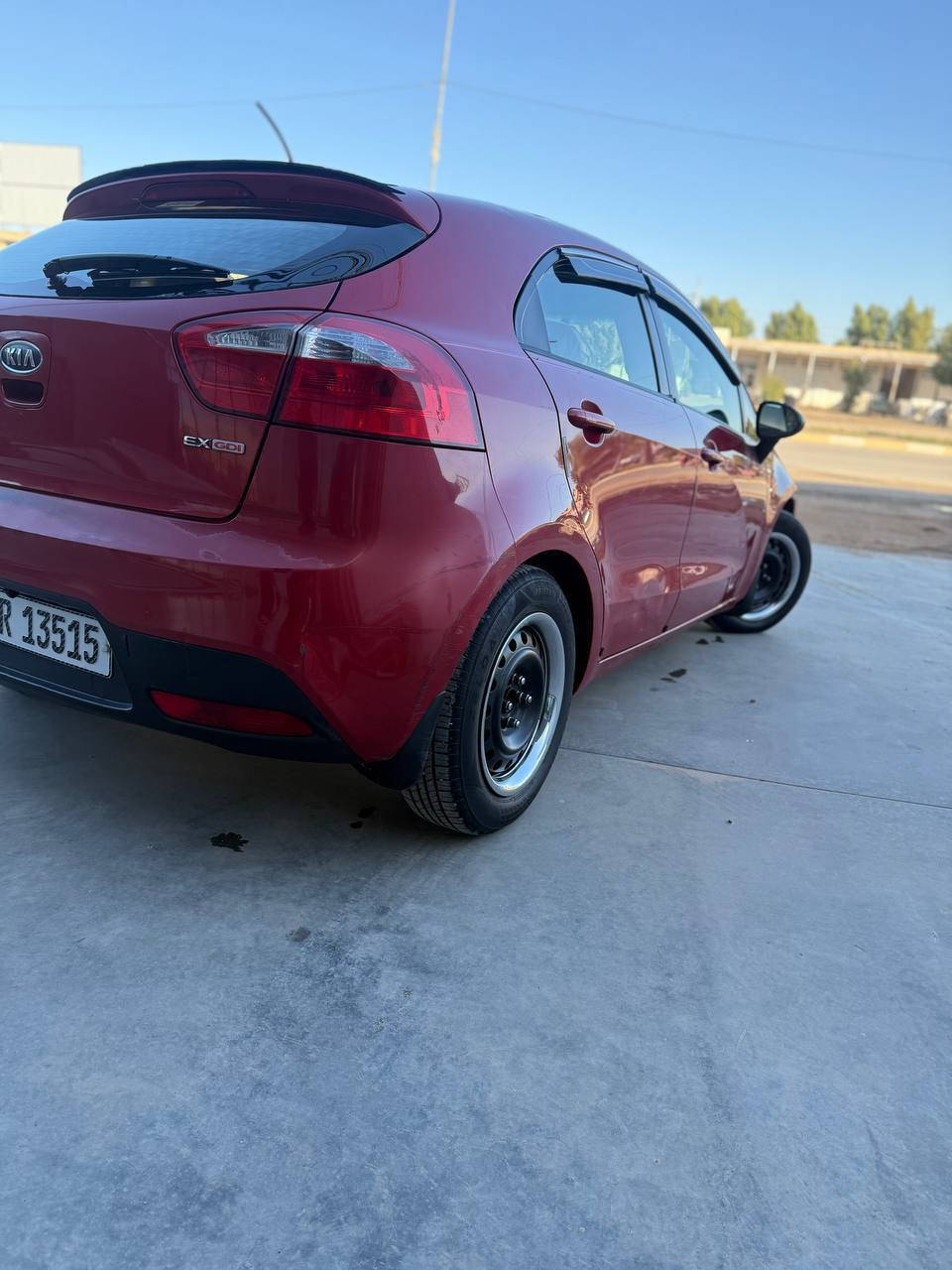 السلام عليكم للبيع ريو 2013السياره جاهزه كير ومحرك كفاله سنويه 2030  حدادية جديده تخم تاير جديد سياره جاهزة ماناقصها برغي  وارد امريكي حادثها بنيد فقط وبيها 3قطع رش فقط بدون دواخل  بدون ايرباك السعر 72وبيها مجال اللاستفسار ‏‪***********‬‏
‏‪***********‬‏
