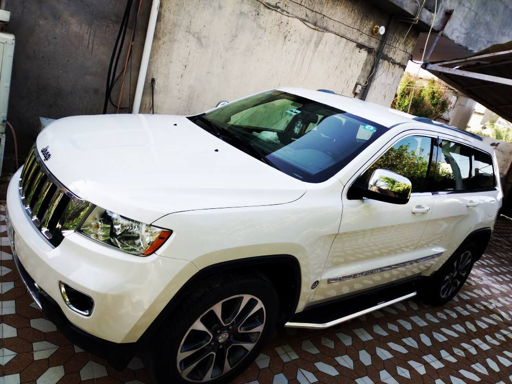 للبيع جيب لاريدو 2011 كلين
رقم بغداد بسمي مشروع وطني سنوية 2029

محرك 6 سلندر

ماشيه 119

مواصفات لاريدو معرفة 

دوس جانبية ويل 20 دبلات rt بلاجكتر عدسه حساسات خلفية هيترات  بل مري ناضم ايكو او تراكشن مثبت سرعة تحكم ستيرن 4 جهات بصمة شاشا اندرويد + كامره UHD كشن كهرباء تبريد منفصل + تبريد قطعتين تشغيل عن بعد 

جامات الجانبية تنزل عن طريق البصمة داخل اسود 

سيارة 2 ويل دفع خلفي شلعة او بطناش بدون مشاكل ال 4 ويل

سياره كلهة وضع شركة مامفتوح بيهة برغي اني المالك الثاني

سعر 180 قفل من الخير

رقم ***********

 معى تحياتي لجميع العظاء
