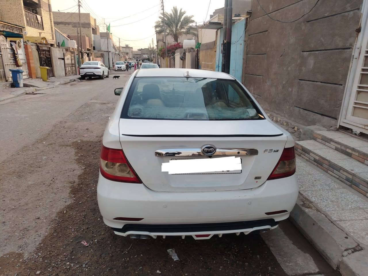 السلام عليكم عندي بي واي دي f3موديل ٢٠١٢ رقم واسط  جديد كير اوتوماتيك نضيفة ٨٠ بل مية سياره بسمي تحويل ثاني يوم عنوان بغداد العبيدي شهداء الاوله  رقم  ***********
