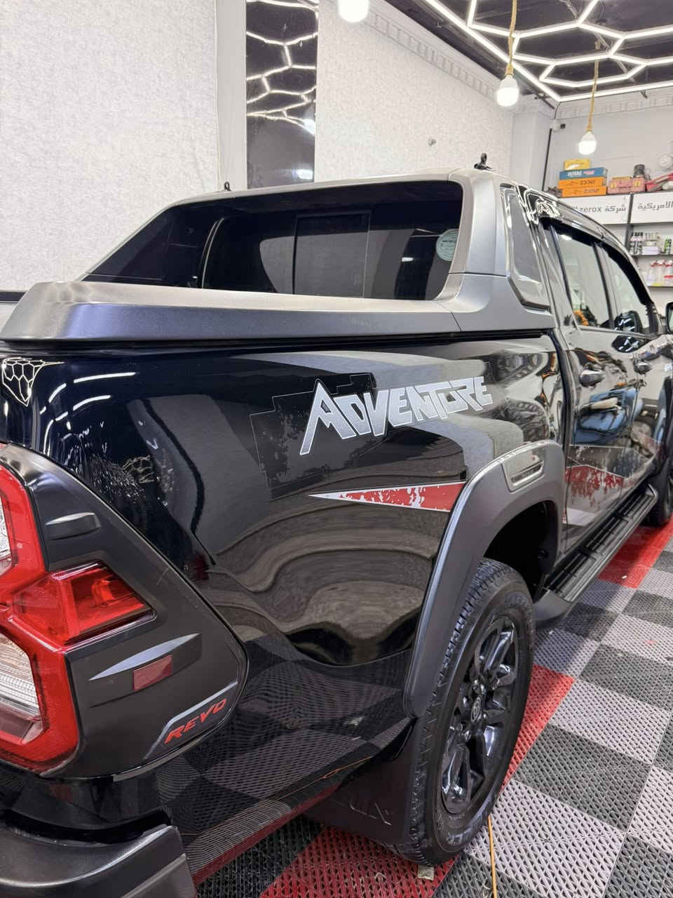 تويوتا هايلوكس افنجر 

سيد نهرو فول مواصفات 

موديل 2022
ماشية 52 الف 

6 سلندر / 234 حصان / 4.0L

اكلوبات بل بدي 

دعامية خلفي كروم

شاشه

كاميرا

مثبت سرعة

تشغيل بصمه

دخول ذكي

حساسات خلفيه واماميه

مكيف خلفي

السعر 370

للاستفسار ***********
