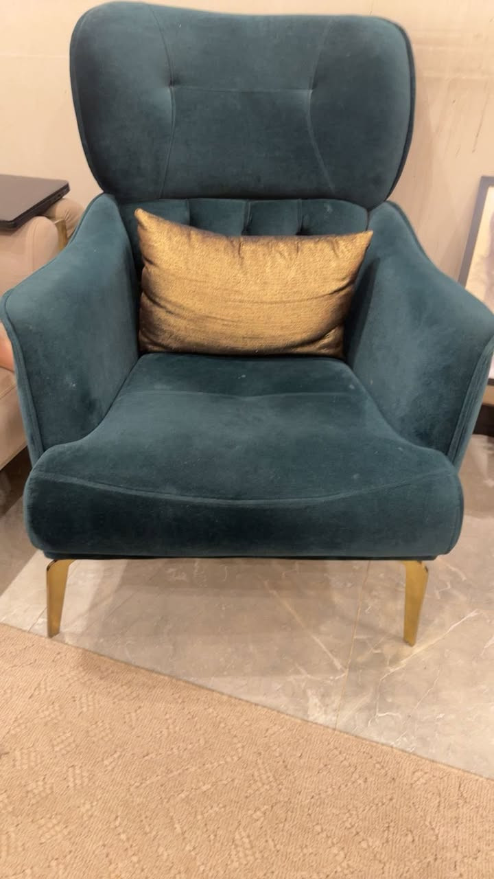 تخم قنفات تركي ماركة البيمو 
8 مقعد 
550 الف 
العنوان حي تونس 
***********
