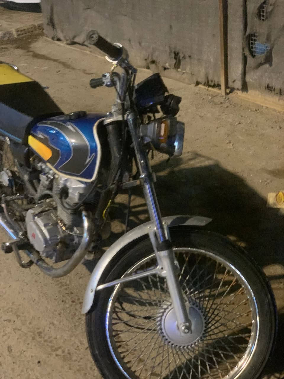 سلام عليكم عندي درجه للبيع بيه بدايت بخار.  ويردله ويل خلفي للبيع 225وبيه مجال. بل دوره شارع ستين ***********
