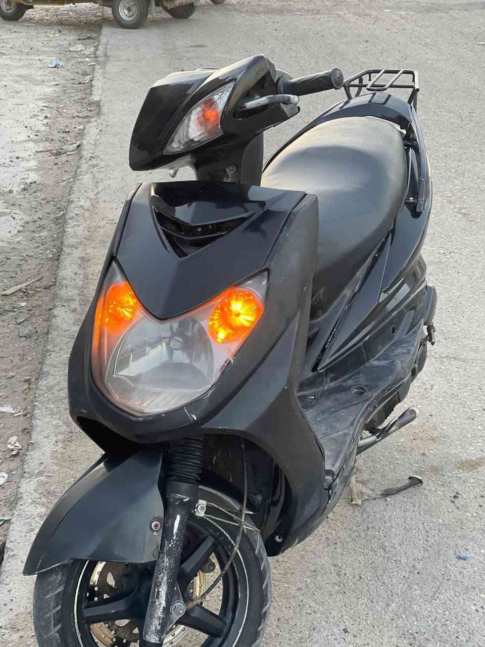 سلام عليكم 
سكنس فحل نوزل نظيفه مكينتهه مامفتوحه تشغيل نكره سلف بكل وقت سعر 550 وبيه مجال للطيبين للئستفسار مراسله على هاذ رقم *********** .
