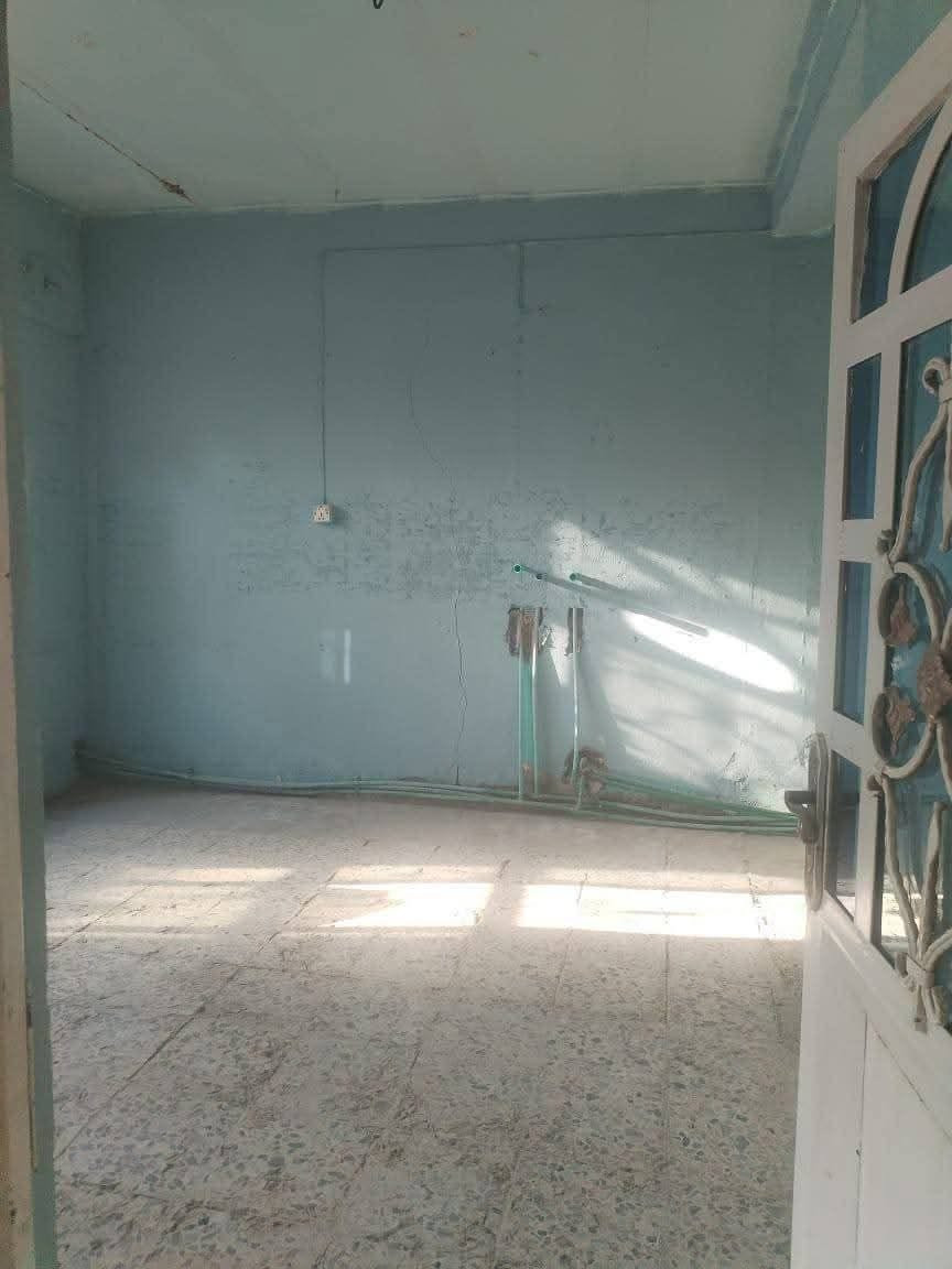 بيت 🏠 للايجار 90م
السعر 200

الموقع 📌 حي المكرمه قرب شارع السبيس

 يحتوي غرف و مطبخ و صاله وصحيات  
للتواصل 
***********
