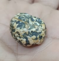 احجار متنوعة • اصلي • كل حجر بسعره