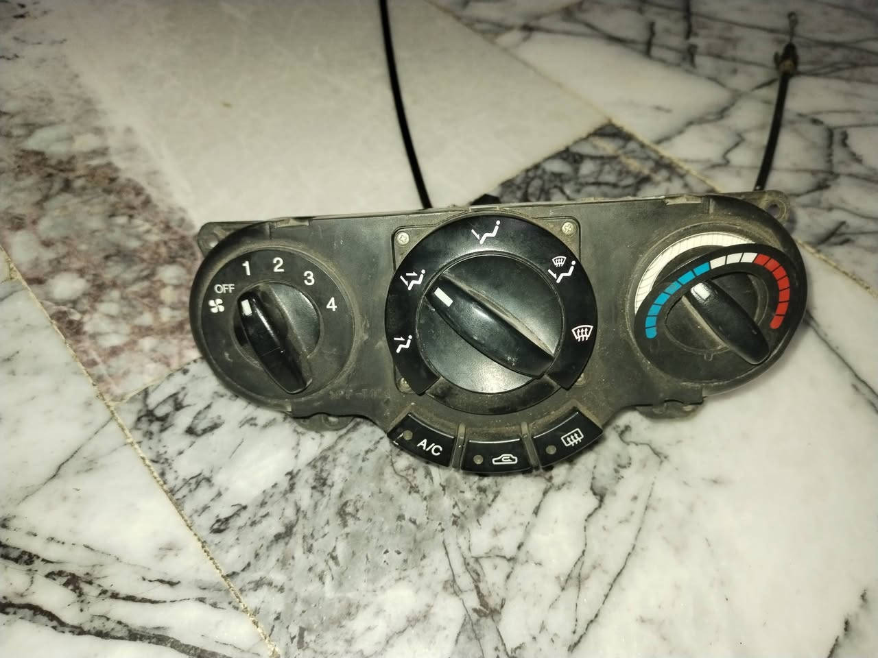 كيجات اوبترا ب٣٠ الف شرط الفحص  كفر مسجل ب ٢٠الف   منظم تبريد  ب٣٠ الف  مكاني بغداد كمالية اتصل ***********
