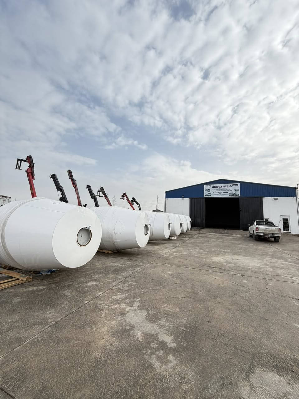 شركة حاجي يوسف للبيع و شراء كافة المواد الانشائية و معداتها  جدر  لبهير-- شوينك   ٩متر+١٠متر مواصفات الماني صنع في تركيا   قياس بلادي 
مكان/ اربيل طريق كركوك قشتةبة 
سعر جدر٧٧$ سعر شريكة في اربيل
رقم تليفون/***********
***********
