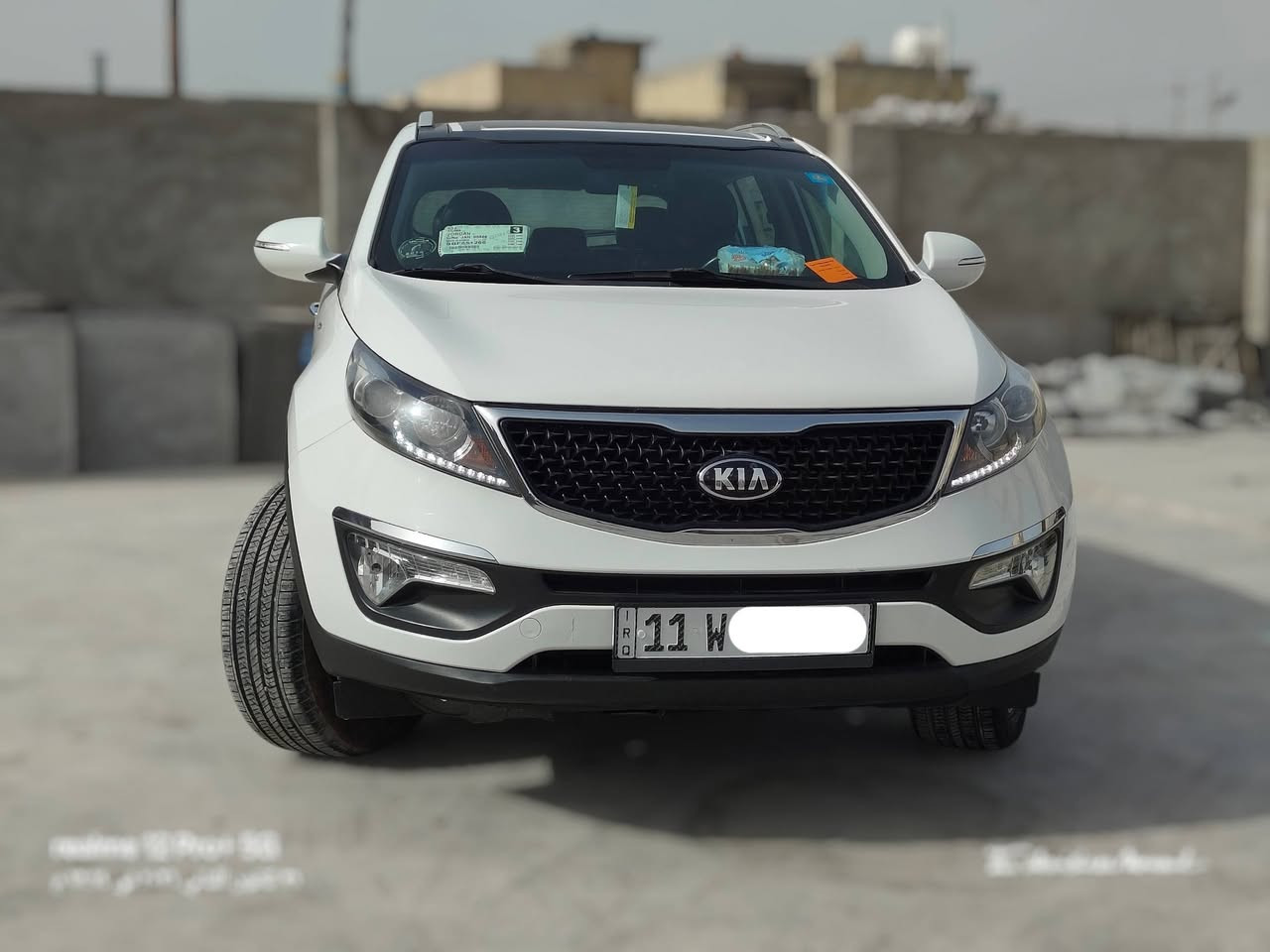 السلام عليكم سياره كيه سبورتج لبيع
الموديل 2014
سياره فول مواصفات واحد على واحد 
كويتي فتحه بانوراما فورويل 
كشنات دفاء تبريد
مكينه مكفوله كافله عامه 
مكينه 2400 دوش 
سياره مكفوله كافله عامه بعدهي على شركه 
رقم بغداد سعر 175  
رقم هاتف  ***********
