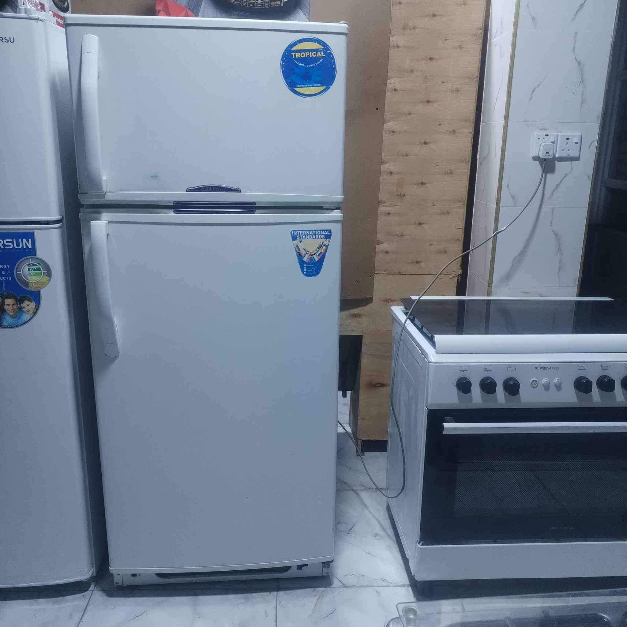 سلام عليكم توجد أثاث مستعمل وجديد في الرمانه يم جسر *********** توجد خدمة توصيل عل باب بيتك سعار مناسبة
