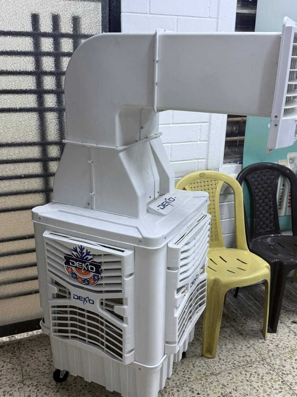 كنفيرة لبيع جديدة مستخدمة يومين هواء ثلج الله شاهد 350الف ماخذيها من  السعر 250 بيها  بسيط ***********
