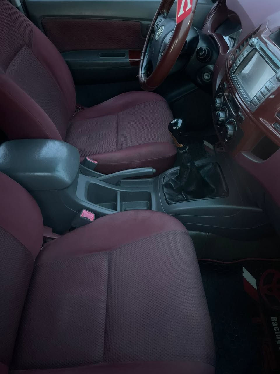 السلام عليكم فلاونزه 2014 كير عادي السعر 175رقم الهاتف***********
