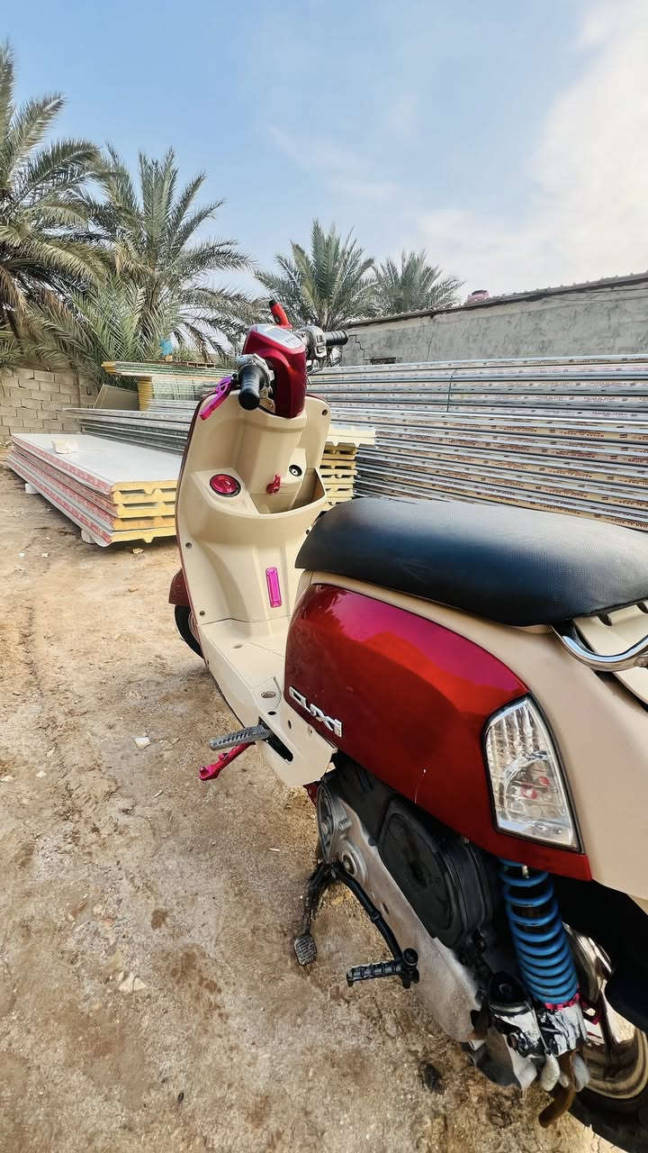 سلام عليكم  بوليسي للبيع بوشه 49  والكفرات مبدله تجاري والكفرات البلاديات موجودات ملاح ولون ازرق فاتح مزوده كلشي ماعده المكينه عنواني كربلاء الحر لاستفسار ع  المانسجر او الاتصال : ***********
