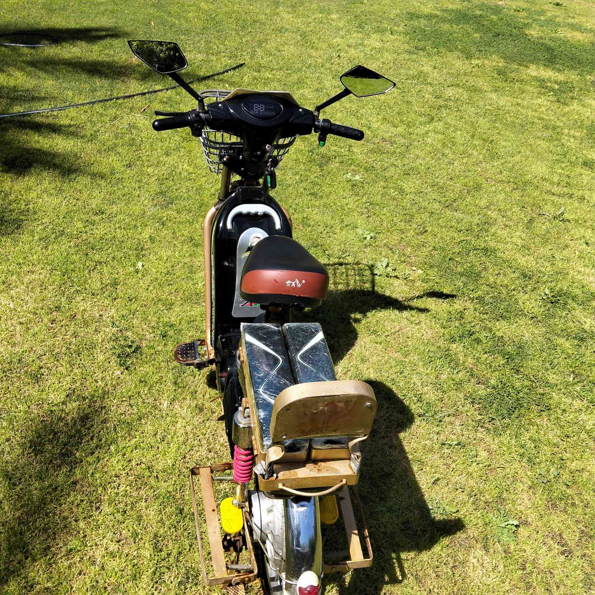 سلام عليكم
دراجة شحن 5 بطاريات للبيع سعر 400 بيع مجال مكان فلوجة تفاصيل على رقم ***********
