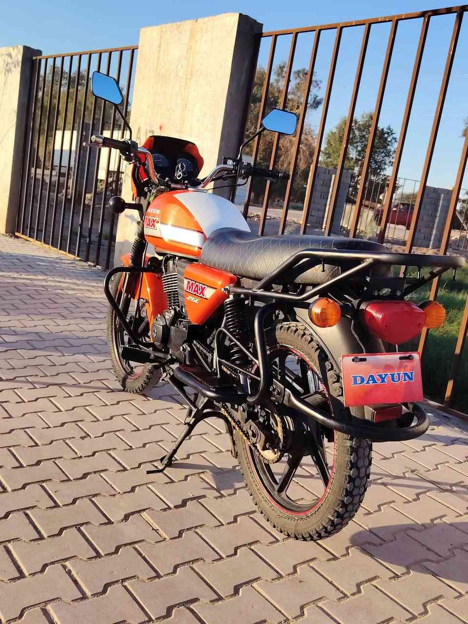 دايوان ماكس موديل 2022 اوراق اصوليه  دراجة كلها شغاله الف ما تصرف عليها  دراجة مثل مابصوره  مكاني كوت شيخ سعد  سعرها مليون و 350 وبيها مجال بسيط حك جيه  شراي يتصل  ***********
