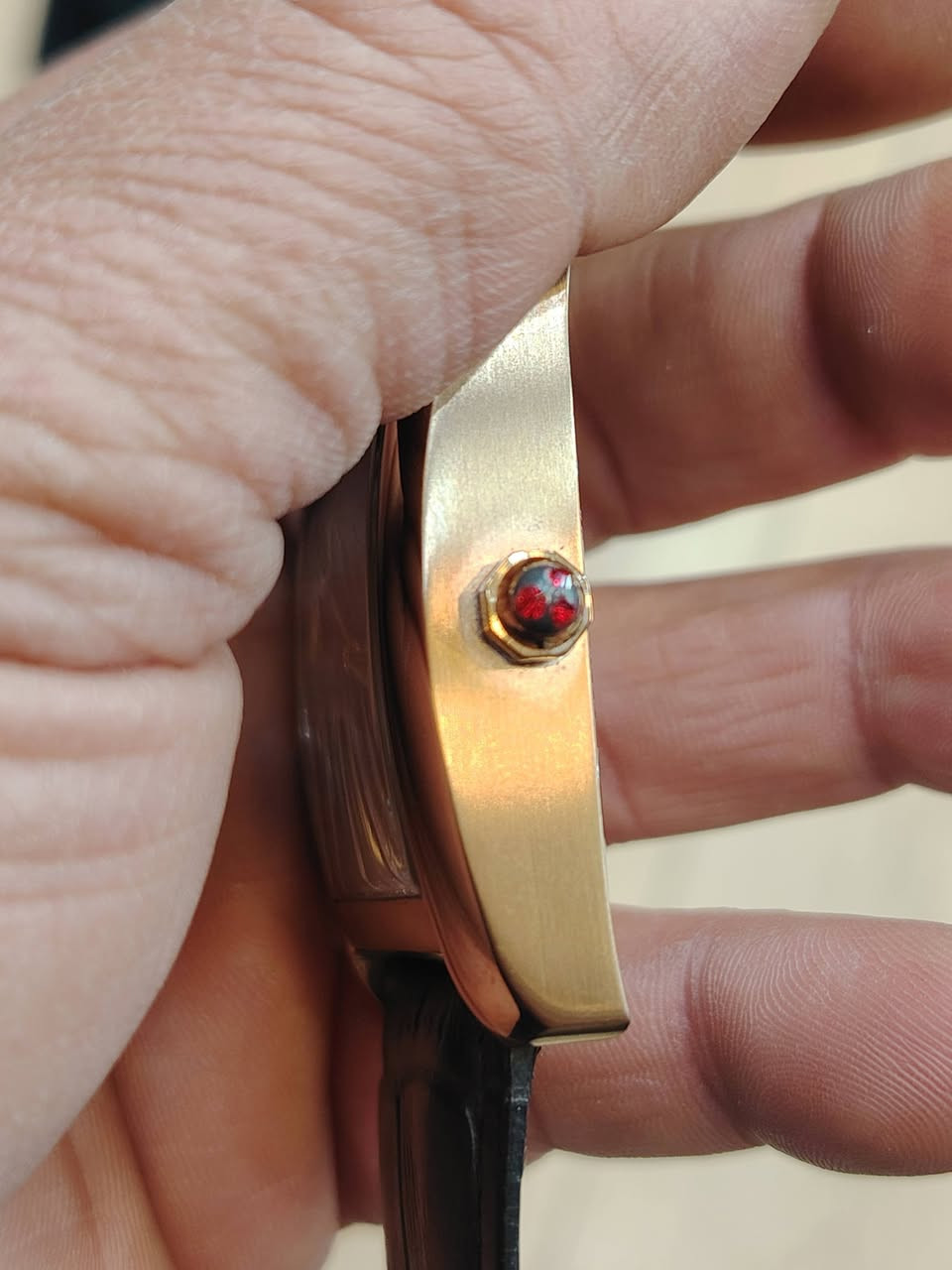 ساعات رجاليه
للحجز والاستفسار راسل الخاص او دز الصورة الى رقم واتساب
***********
