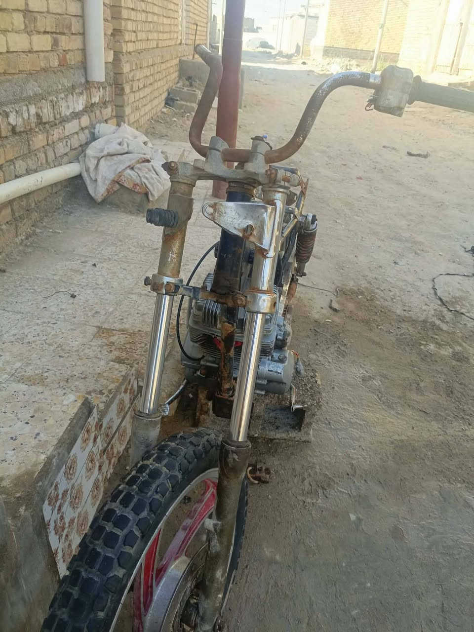 للبيع شغاله غراضه  كامله  مكينه  بيه مشي خير من الله السعر خاص متوازي  عليه كلش مكان سوق الشيوخ ***********
