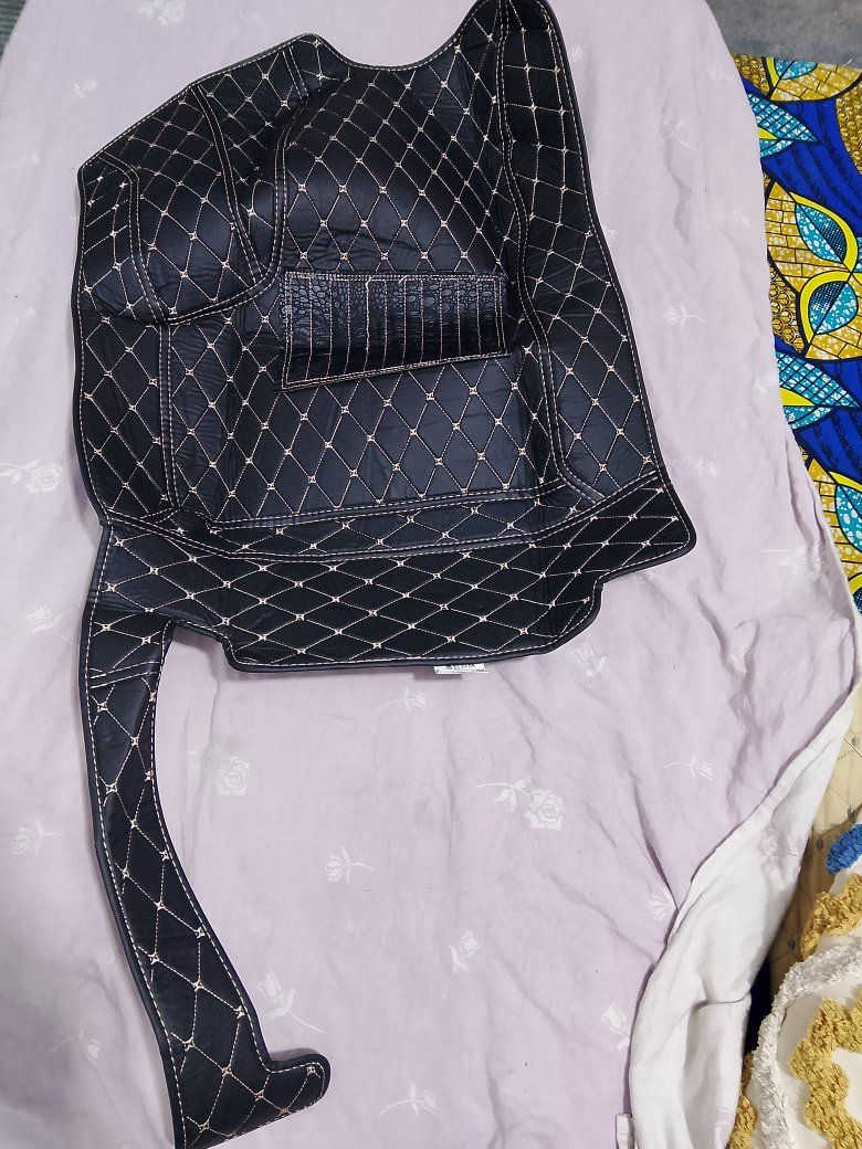 متوفر ارضيات سيارة 👈جلد بهذا الشكل
ب 10 الاف 
التوصيل بغداد 5 
 محافظات 6


**إذا كنت صاحب هذا الإعلان وتريد حذفه لأي سبب، رجاءا أرسل رسالة إلى الدعم الفني**