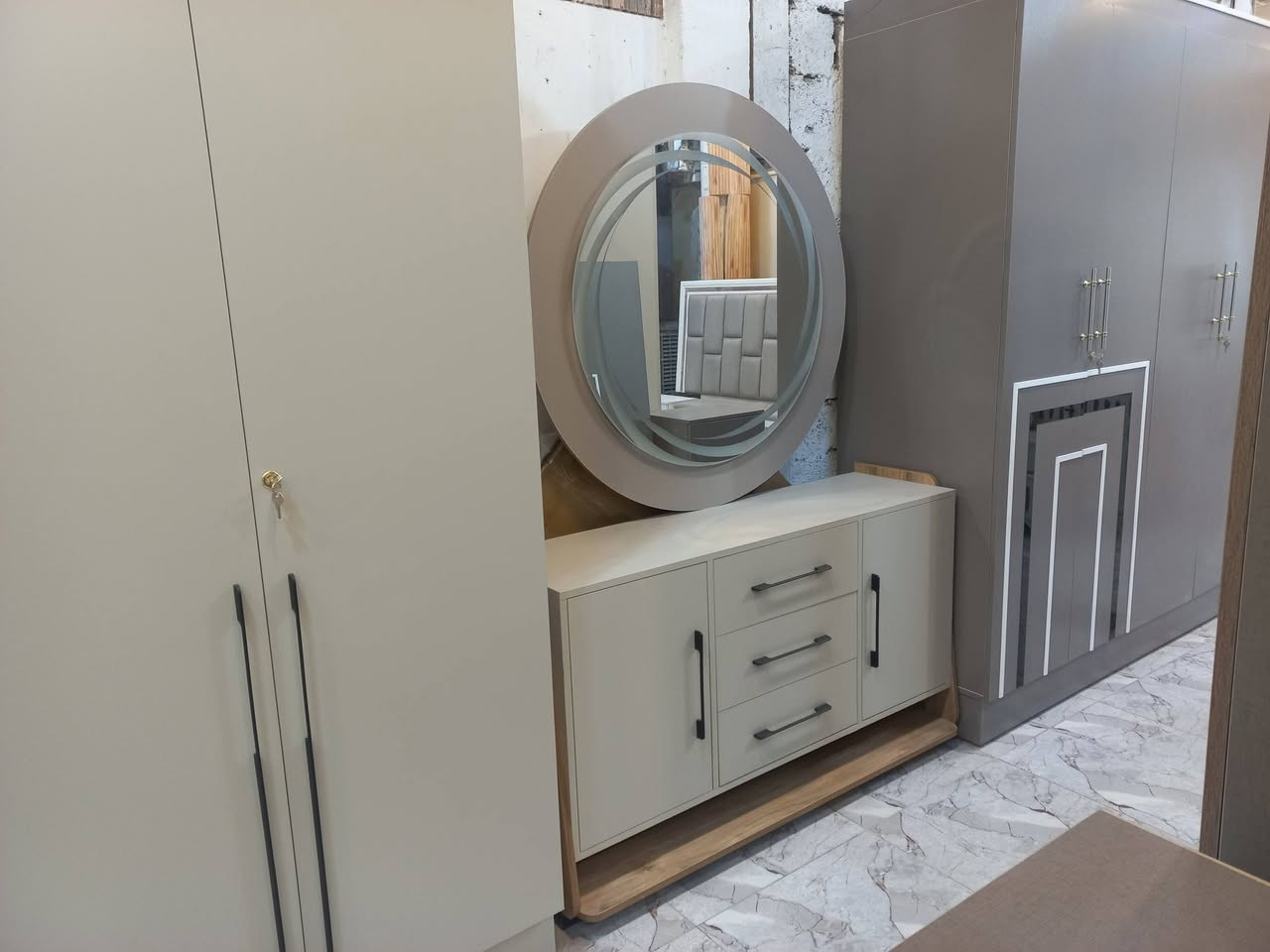 لوي نجار ***********  رقم تلفون
