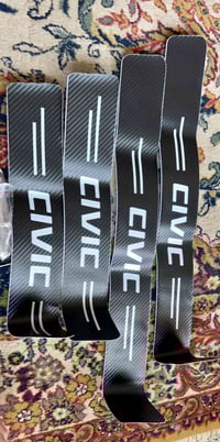 للبيع كاربون فايبر مال هوندا سيفيك  السعر 5 الف  مكاني بغداد الغدير  0...