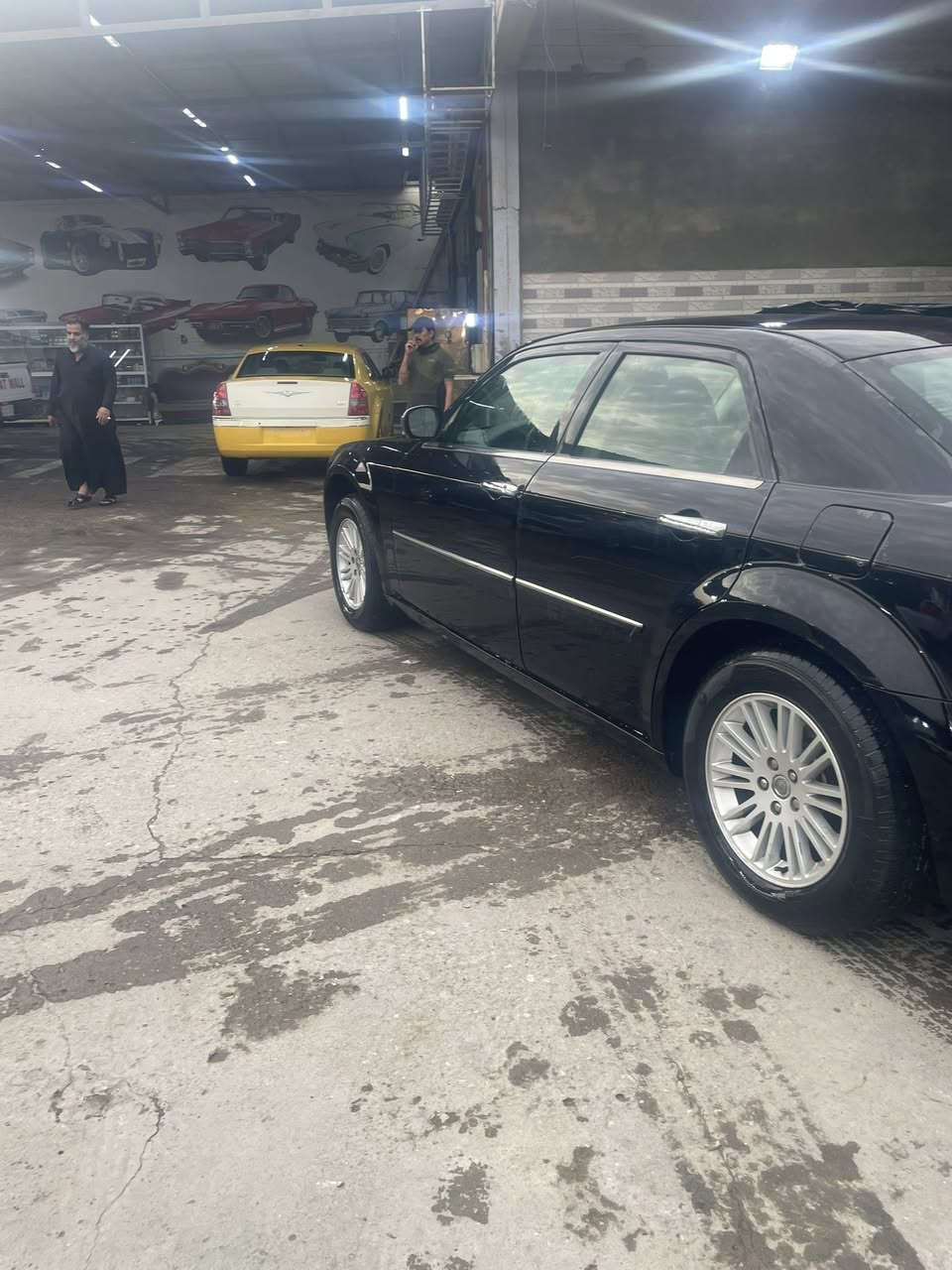 اوباما ٢٠١٠ رقم سليمانيه 
السياره كفاله عامه 
تخم تاير 
مكينه وكير بالضمان
حداديه امامي خلفي قبل اسبوعين شادهن 
منظومة تبريد رتدفئه جديده 
قبل ٥ ايام مبدل قايش تايمن وواتر بم 
وبلكات ومجاول ونوزلات 
لايت شمسي الاصلي 
ثلاجه ودكشن حار وبارد جديد 
من الاخير السياره بدون نقص 
مكانها ميسان 
***********
السعر ١٤٥
