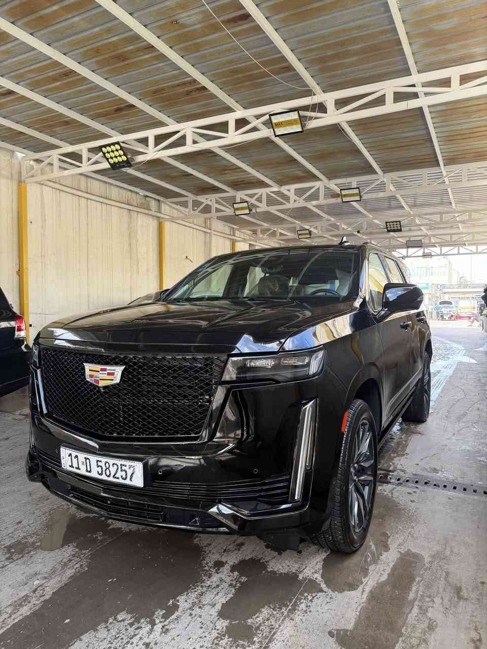 السلام عليكم 
كديلاك اسكاليد
موديل 2023 خليجي 
السياره نضيفه كلش سونرهه موضح بالصور 
ماشيه 45  مغلفه السياره 
ترهم بيع ومراوس 
السعر 750 وبيها مجال 
العنوان الكراده 
للاستفسار ***********
