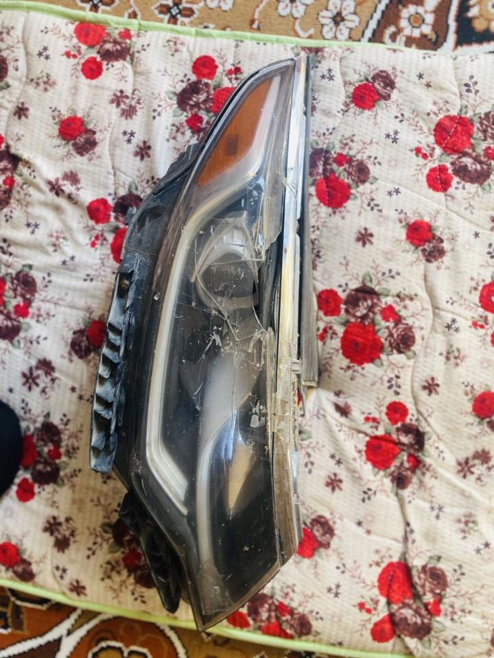 السلام عليكم للبيع اتصل *********** تم واحد بس بيه كسر
