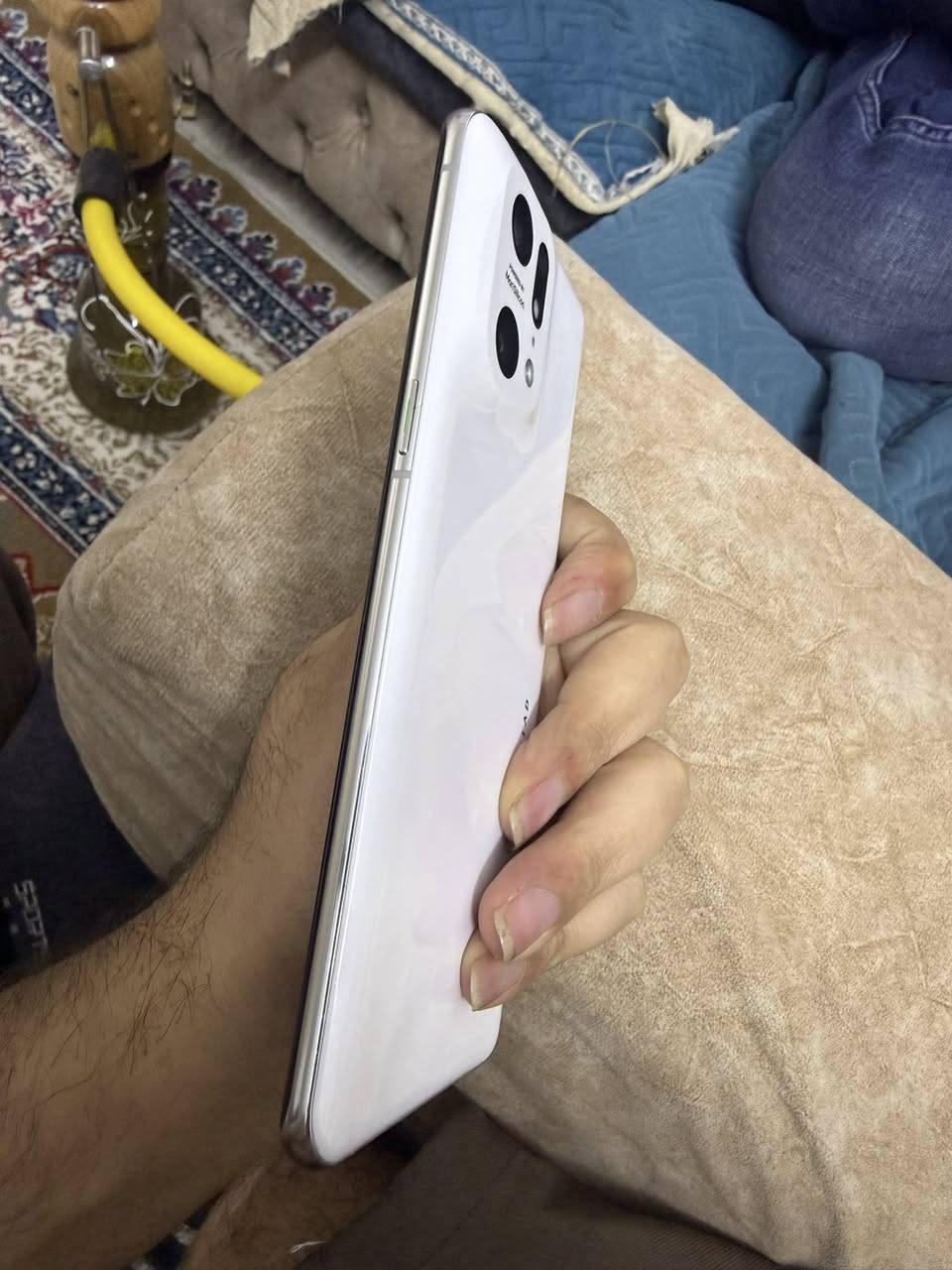 اوبو فايند X5 برو  ذاكرة 256 رام 12 مكفول من كلشي     . معالجة سناب دراكون 8 جين 1 .. جهاز كامراتة عملاقة ... للبيع السعر 500  للاستفسار ***********
