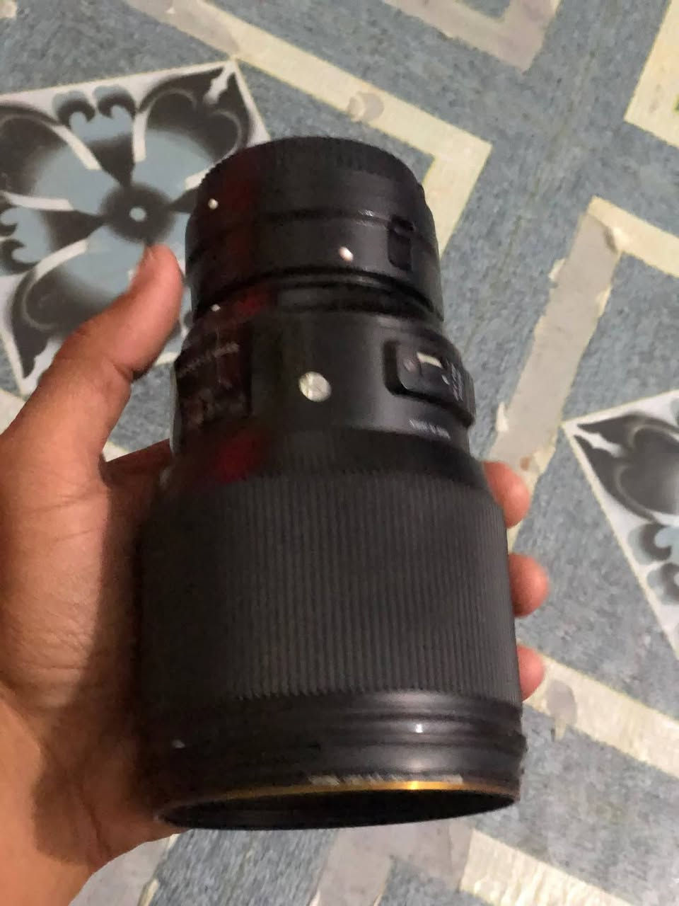 عدسة نيكون 85سكما للبيع بدون هود النضافه مثل ماتشوف *********** اتصال متواجد خاص
