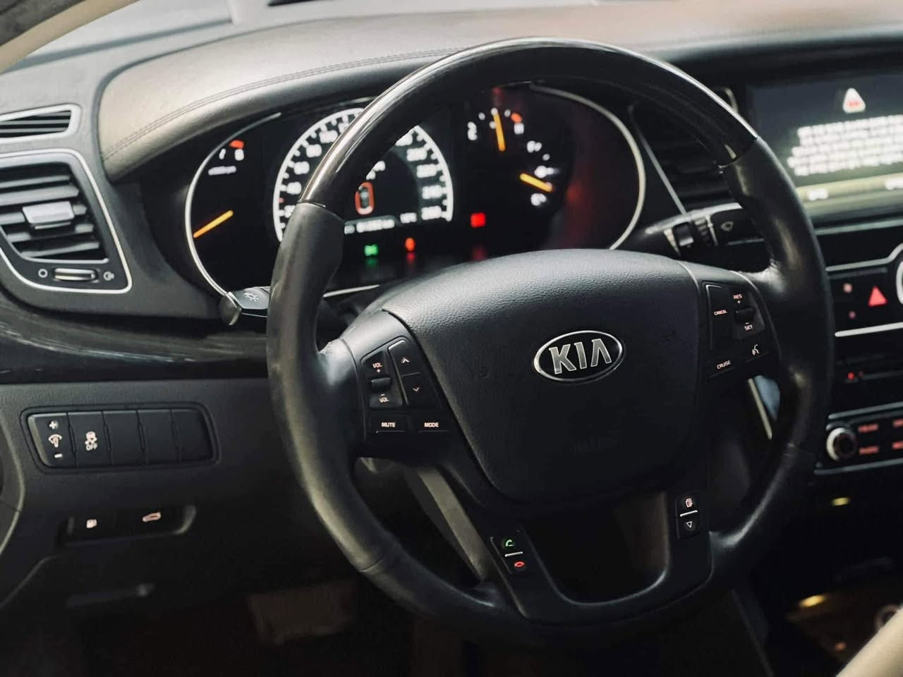 سلام عليكم 🔥30800🔥 غدا العرض 2015 فال رقم 1 ماشيه 140 الف كيلو. سياره مشالله عيب وحد لا لاقص القشره


**إذا كنت صاحب هذا الإعلان وتريد حذفه لأي سبب، رجاءا أرسل رسالة إلى الدعم الفني**