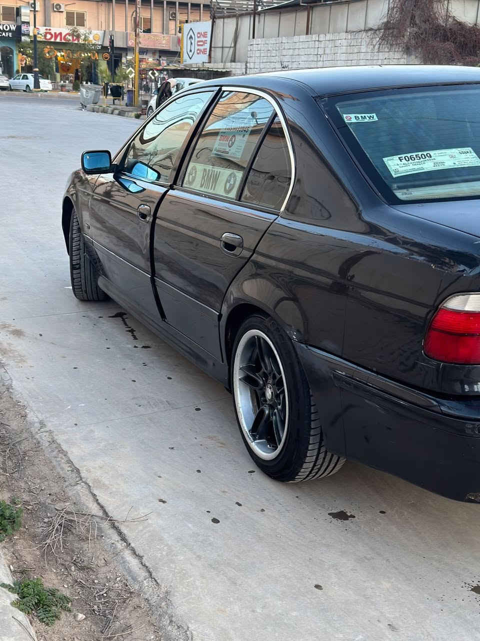 سلام عليكم صقر محرك 25دبل دجيتال سنويه نافذه من 24 سياره جاهزه مابيها نقص
شرط التحويل 
موديل 1999 محداث 2000 
شرط لا صرف لا بخار 
ضربتها من وره من طرف السكن 
عنوان كركوك 
سعر 80بيها مجال 
شراي اتصال 📞 ***********
