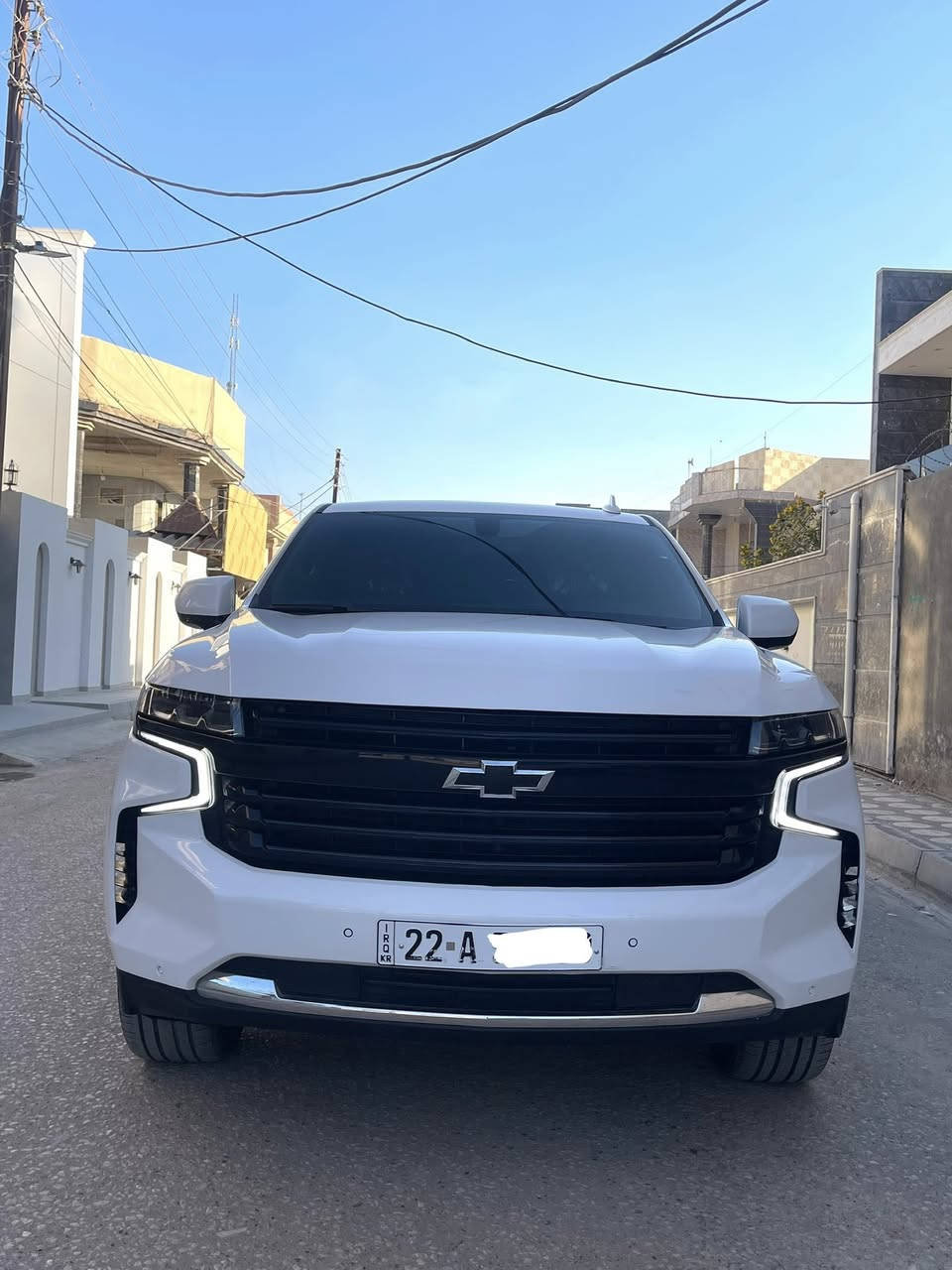 اللهم صلي على محمد وآل محمد
السلام عليكم تاهو  2023 امريكي فدرالي رقم اربيل الجديد 
شرط التحويل او وكالة وارد امريكي ضرر بنيد فقط وبيها بارد بسيط بالجاملغ  الباقي مكفول من الشخط والرصعات كما موضح بالسونار بدون اي دواخل شواصي مكفوله شرط ماشية 38  محرك 8 سلندر 5300 المواصفات •3 شاشات  بصمة تشغيل وأبواب تشغيل عند بعد  • كشنات كهربائية  السايق والصدر كهربائي بـ8 وضعيات. •كشنات ViP منفصل  بالكامل لتوسيع مساحة التخزين الخلفية • نظام دخول ذكي بدون مفتاح (Keyless Entry) • إضاءة داخلية LED • دعم Apple CarPlay وAndroid Auto (لاسلكي) • كاميرا رؤية خلفية عالية الدقة •اوتو هولد •كشنات كهرباء •رادرات اماميه وخلفية وجانبية • • فرملة طوارئ تلقائية. • • مساعد التوجيه. • إنذار المشاة الأمامي. • مساعد الإضاءة العالية التلقائي. • كاميرا خلفية • حساسات خلفية واماميه . • نظام StabiliTrak للتحكم الإلكتروني بالثبات السياره حلوه جديده جداً شوفتها كلش حلوه  السعر 385   للاستفسار *********** ومن الله التوفيق
