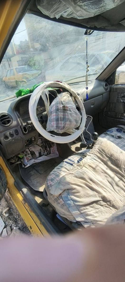 يالله سلام عليكم 
سايبه مديل 2012
سياره نضيفه مكينه مال برايت لا تنقيص ولا تبخير 
حداده جديده تايرات جدد بلكات تخم جديد سياره نضيفه بعنا الكلمه بيها ملاحضاه بسيطه بس عقله ضارب جيب عقل وياك وتعال وترايك لبصره ول سعر مناسب جدآ سياره مال خبزه وتفاصيل اكثر اتصل وببك خير وتدلل وتشلع اعيوني  مكاني بغداد سبع البور 
رقمي ***********
