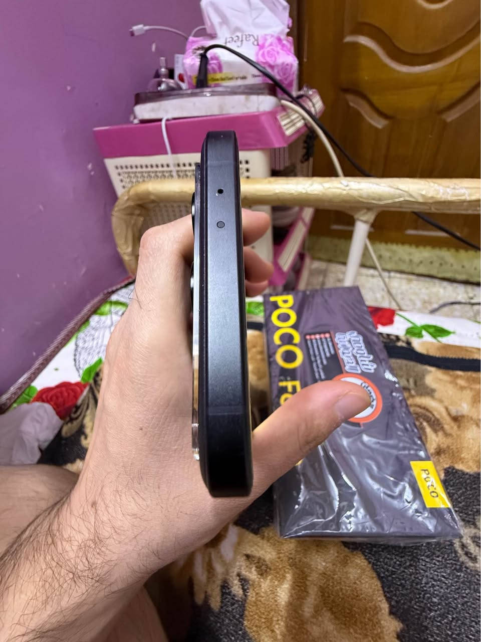بوكو f6 pro ذاكرة ٥١٢ استخدام قليل مكان ديوانيه  سعره 450 وبي مجال *********** ديوانية, القادسية
