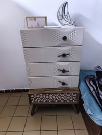 غرفة نوم • للبيع