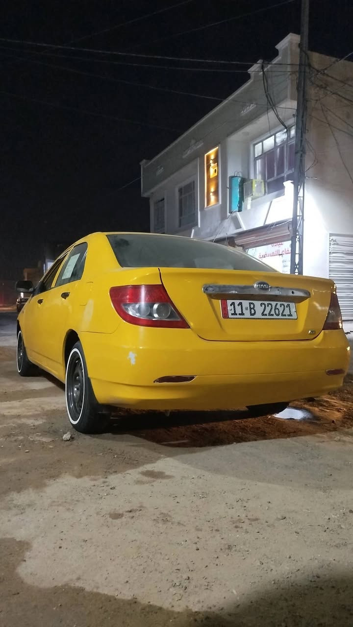 بيوايدي اف ٣ 2010 للبيع السياره مصبوغه عام جماليه بدون ضربه وبدون معجون ابد مكينه وكير كفاله كهربائيات شغاله داخلهة نضيف صدره نضيف تخم تاير وويل جديد سنويه ورقم وهزه جديد تحويل ثاني يوم السعر 43 مكان السياره البياع تقاطع درويش ***********
