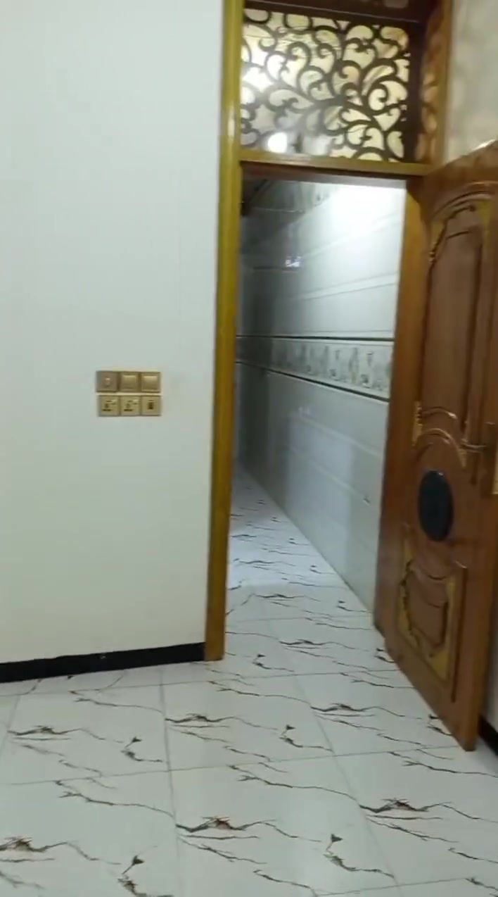 سعر مناسب 65 مليون بس المساحه 100 موقع الجمعيه الثانيه
دار للبيع المساحه 100 مطلوب قرض اسكان  مطلوب 37 مليون موقع الدار الجمعيه الثانيه قرب الديار الطيبه بناء طابور كونكريت مسله غرفه منام صاله واستقبال ومطبخ الاستفسار من الرقم
***********
***********
