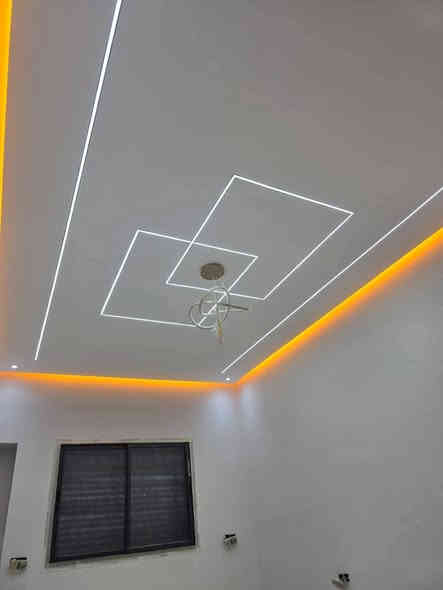 يوجد كادر سقوف جبسن بورد بسعار مناسبه جداً 
نضام اقصاط كرسته وعمل تريد بس عمل ماعليك بس تتصل او تراسلنا عل صفحه رقم ***********
***********
# ابو يزن للديكور
